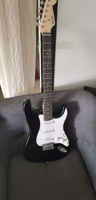 Guitare Electrique occasion Squier Stratocaster 6