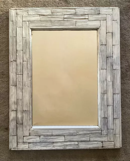 specchiera con cornice in legno