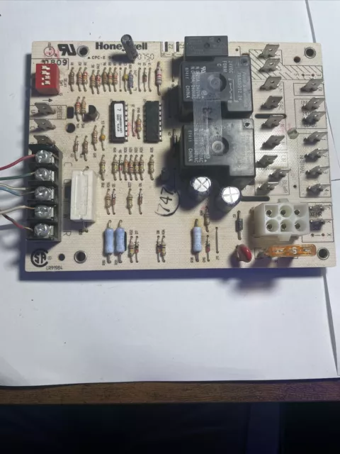 Furnace Control Board Honeywell CPC-E 94V-0