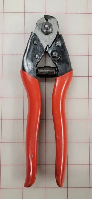 FELCO C7 Wire and Cable Cutter, Red Handle, Swiss Made Tool