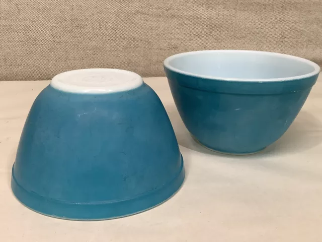 Vtg Pair Pyrex #401 Turquoise Blue 1.5 Pint Small Mixing Bowl 5-3/4"W x 3-1/4"T