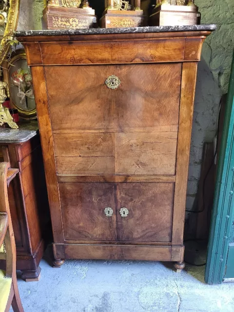 SECRETAIRE D' EPOQUE RESTAURATION EN NOYER DU XIX ème SIECLE