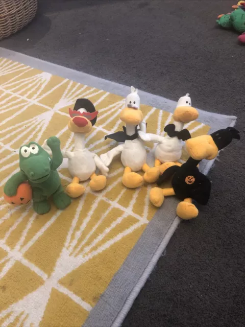 Vintage McDonalds Toy - Set of  Sitting Ducks Haloween Collection 2002
