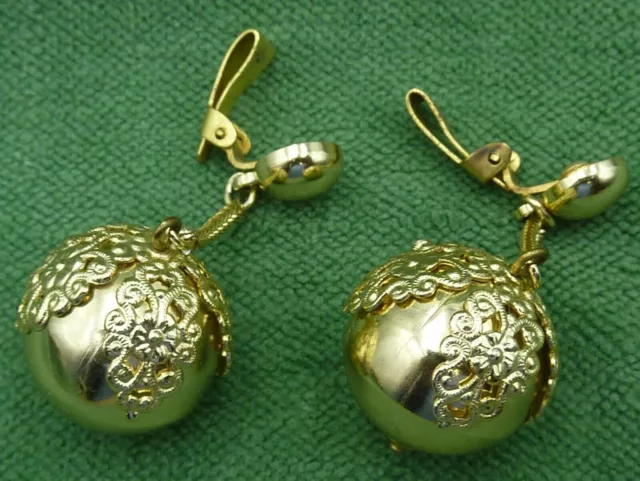 Gold Tone Round Balls 3D Clip On Dangling Earrings