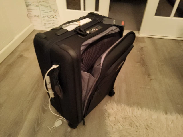 Tumi Continental Expandable 4 Wheeled Carry-On - Black Style 117162-1041 17