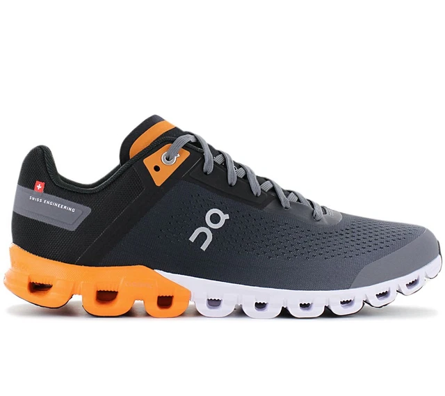 ON Running Cloudflow Herren Laufschuhe Black-Turmeric 35.98398 Jogging Schuh NEU