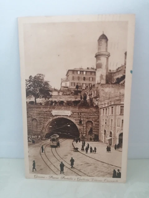 Cartolina Di Genova - Piazza Portello E Galleria V. Emanuele Viaggiata Del 1922