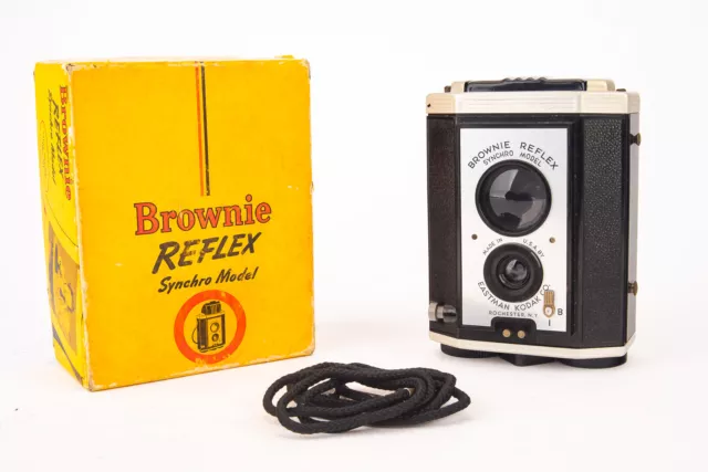 Kodak Brownie Reflex Synchro Model 127 Film Camera in Original Box V14