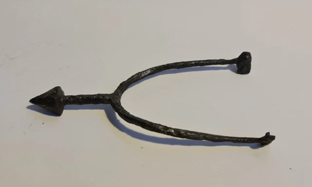 Rare ANCIENT MEDIEVAL IRON ROWEL KNIGHTS SPUR 12th CENTURY