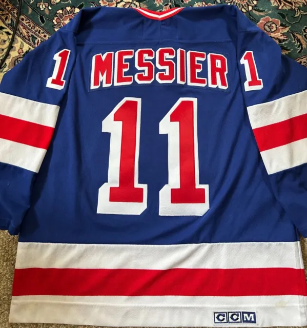 1994 Mark Messier New York Rangers CCM NHL Jersey Size Medium – Rare VNTG