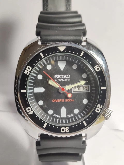 Lorenz Full Titanium 030269AA - Orologio sportivo da uomo in titanio - Orologio automatico subacqueo professionale fino a 300 metri - Valigetta con due cinturini di ricambio e accessori