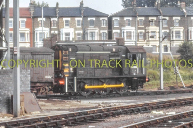 UK RAILWAY PHOTOGRAPH Of Class 08 08010. Rm08-1 £1.70 - PicClick UK