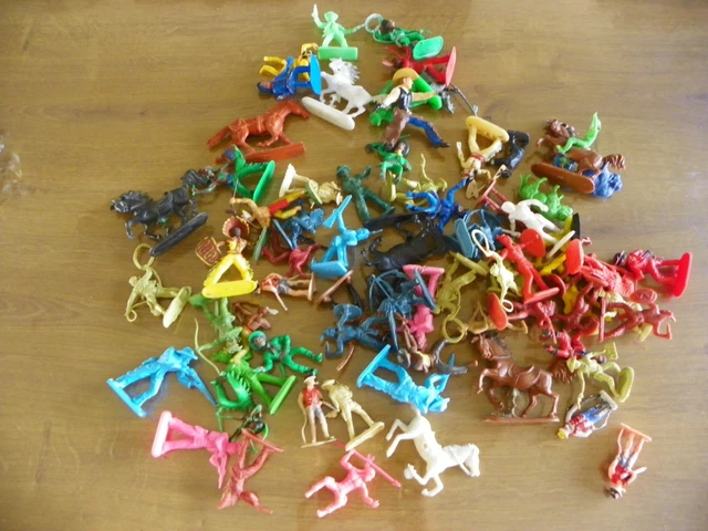 Lot De 70 Soldats Indiens Anciens Starlux - Vintage Plastique échelle 1:50