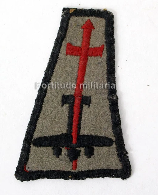 INSIGNE DE BRAS Anglais"1st Anti aircraft"BRITISH ARMY WW2 (matériel