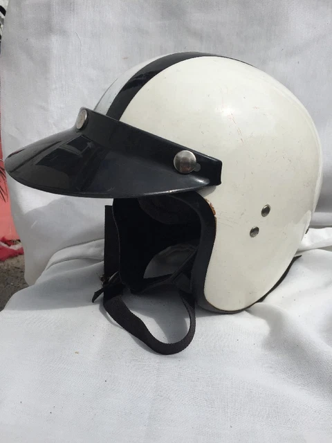 Everoak エバオーク vintage HELMET England 英国 Everoak Vintage Motorcycle Helmet | Gooding Christie's
