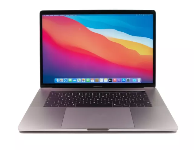 Apple MacBook Pro 15 Retina 2018 2.2GHz i7 16GB RAM 256GB SSD  Notebook Laptop