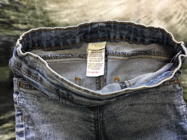 A Small Bundle Of Girls Clothes Ages 2-4 Years jeans and 3 Tops