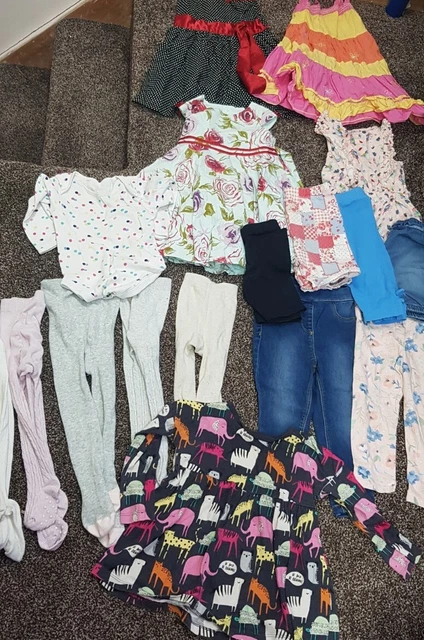 Pacchetto vestiti bambine età 12-18 mesi joblot x16 articolo 1 gilet vestito nuovo