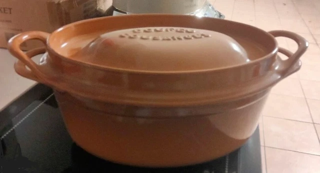 Cocotte Cousances le Creuset Doufeu n°9 fonte émaillée couleur maron (33)