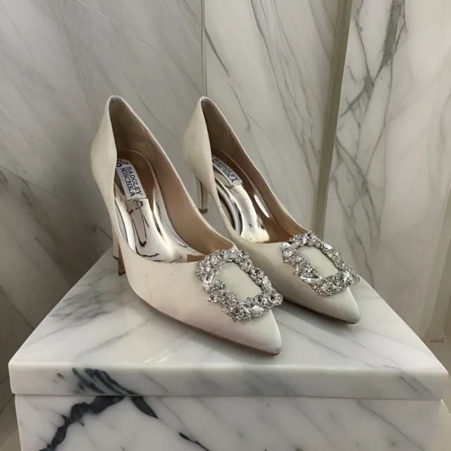 Badgley Mischka Carrie Crystal-Embellished Kitten Heel Pumps Sz 5.5 $225