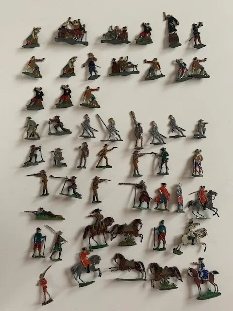 Cirka 200 Zinnfiguren, Soldaten, Indianer, Kanonen etc.