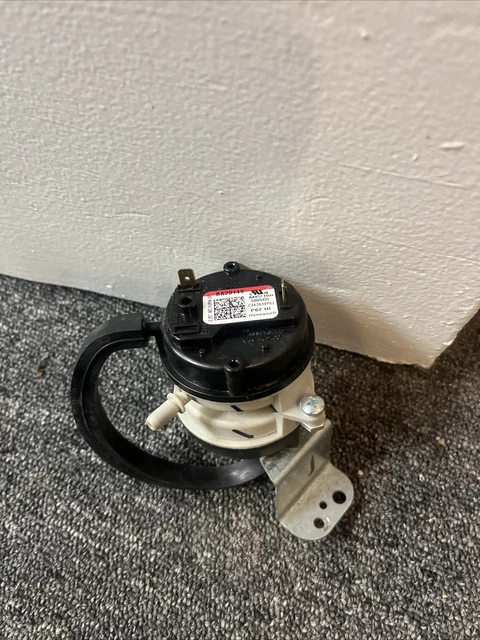 Honeywell Furnace Dual Air Pressure Switch BA20222 / C342634P67 – Used, Works Great-634881