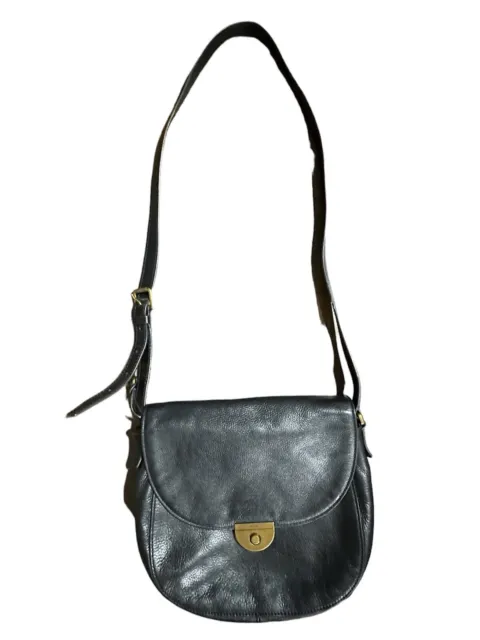 Fossil Emi Black Pebbled Leather Saddle Bag Crossbody Handbag Medium Size Purse