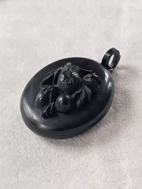 Trauermedaillon Trauer Schmuck Victorian Anhänger antik 19. Jahrhundert schwarz Trauermedaillon Trauer Schmuck Victorian Anhänger antik 19. Jahrhundert schwarz