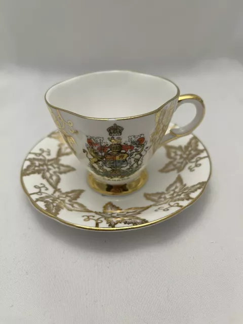 Royal Windsor Fine Bone China "Canada" Tea Cup And Saucer Set Made In England