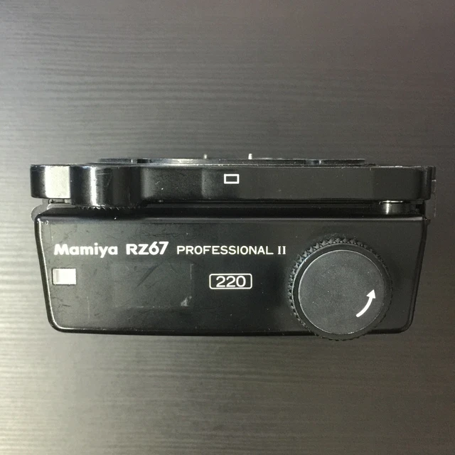 MAMIYA RZ67 PROFESSIONAL II 220 Roll Film Back Holder (For Parts) £30.