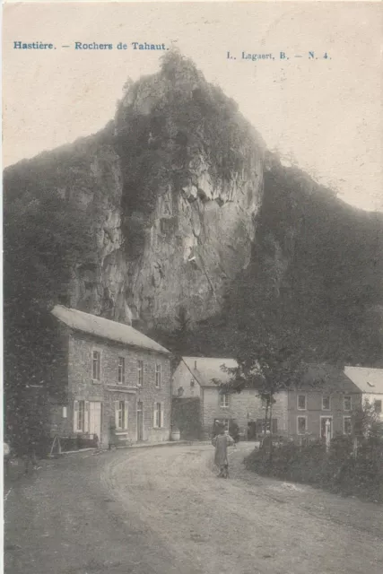 Cpa Belgique / Hastiere-Lavaux / Le Rocher De Tahaut / Animee