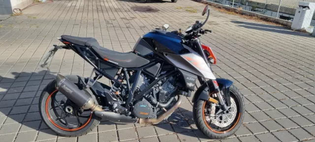 KTM 1290 Super Duke R