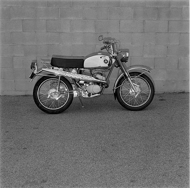 1966 HODAKA ACE 90 Scrambler Motorcycle Road Test 2 Motor Racing Old ...
