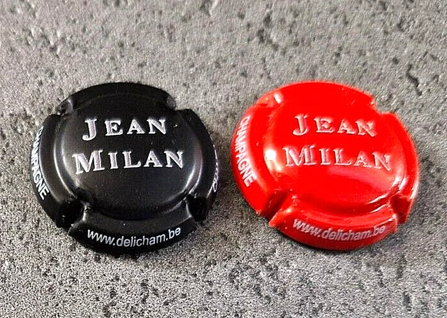 CAPSULE DE CHAMPAGNE : Milan Jean. Lot de 2 Suivant l'ordre !!! EUR 1