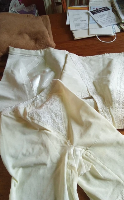 Lotto Job Di Tre Cinture Pantaloni Vintage. Adatta taglia 16