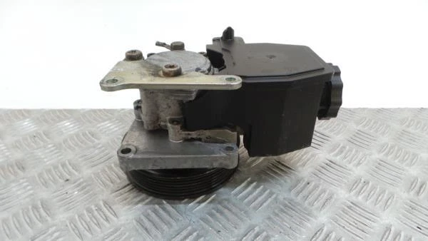4B0145155R pompe de servo-direction pour AUDI A6 BERLINA (4B2) 2 4B0145155R pompe de servo-direction pour AUDI A6 BERLINA (4B2) 2