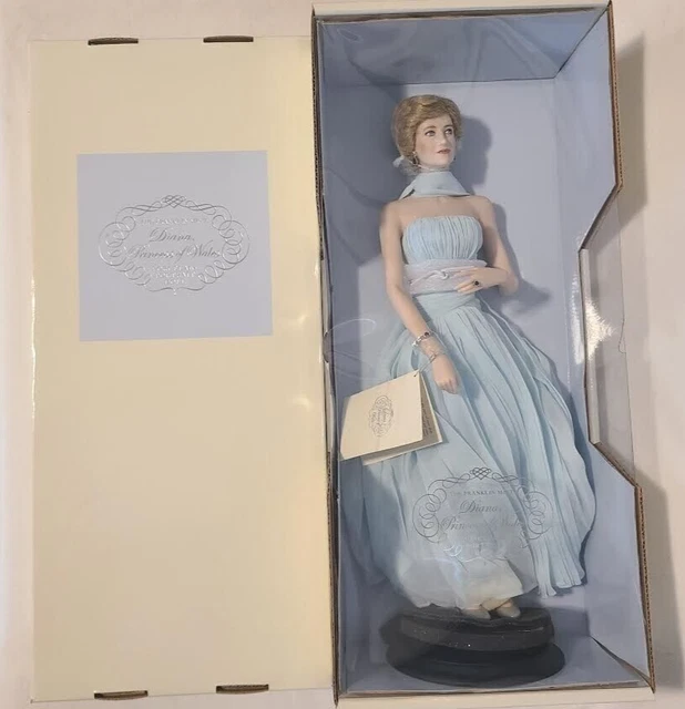 FRANKLIN MINT PRINCESS Diana of Wales Porcelain Portrait Doll Blue