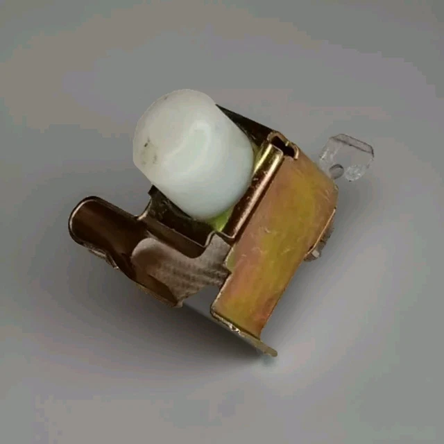 80435783 INTERRUTTORE FRENO A MANO TRATTORE FIAT 70/90 80/90