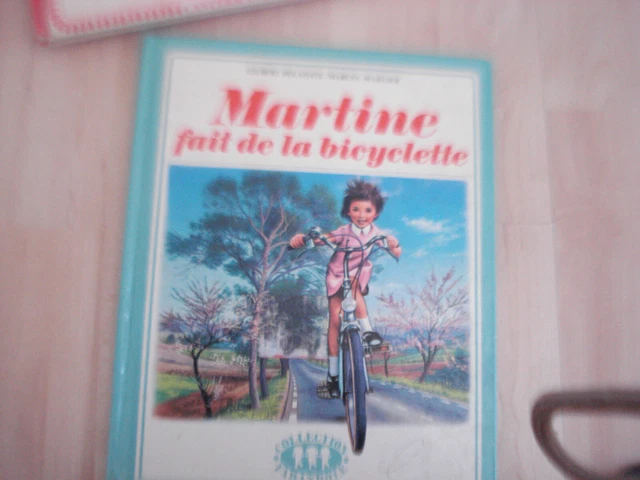 ANCIEN LIVRE ENFANT Casterman Martine Fait De La Bicyclette 1971 EUR 2