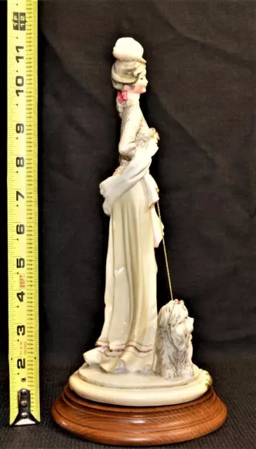 Capodimonte Signé A.Belcari Italie Porcelaine Femme Avec Chien 12 " H Figurine 2