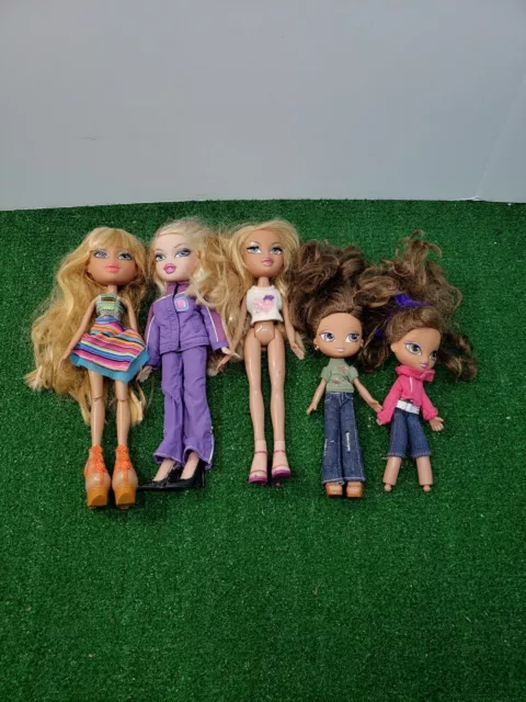 BRATZ AND LIL' Bratz Dolls MGA (4) 2001 & (1) 2015 Lot of 5 Some