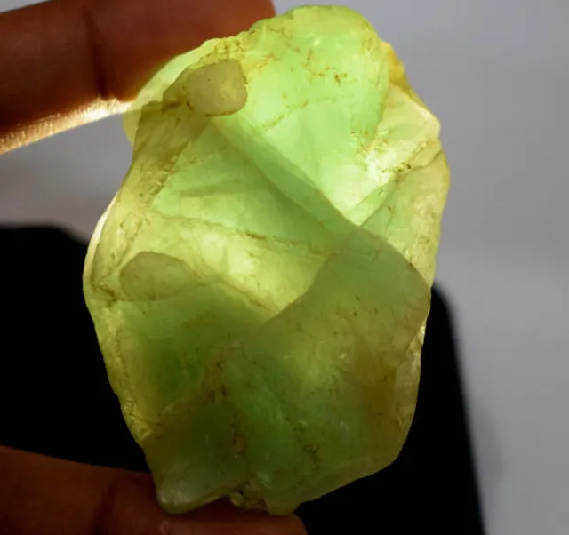 Natural Brazilian Green Fluorite 685 Ct/61 mm Gemstone Rough Investment Grade