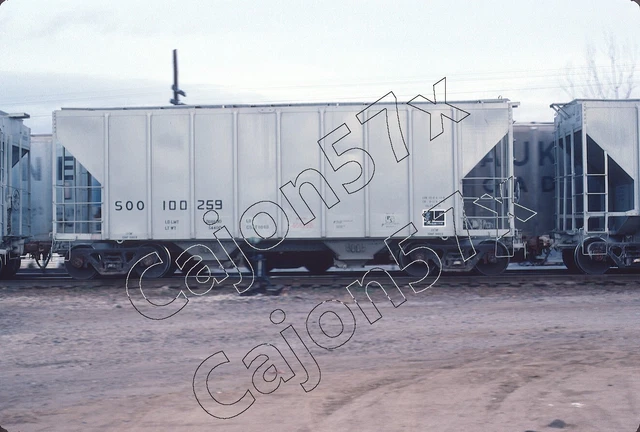 Original Slide- SOO LINE Covered Hopper #100259 At Davenport,IA. 10/89
