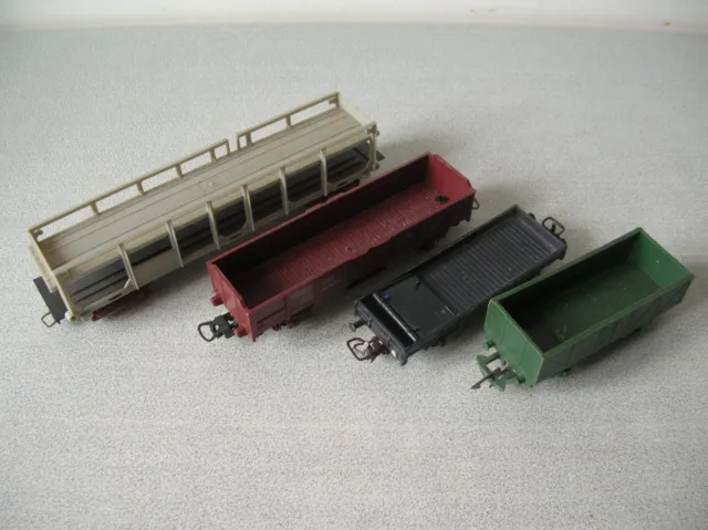 Lot de 4 wagons de trains Jouef Lima et Troby petit train maquette chemin de fer