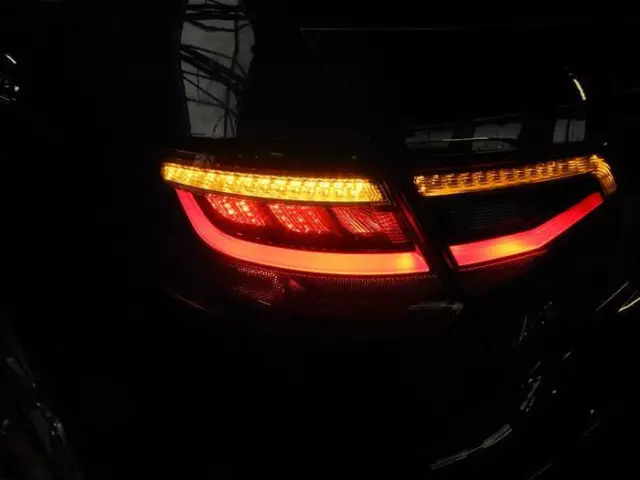 83Tkm Audi A3 S3 8V Feu Arrière Feu de Position Arrière LED à Gauche 8V4945093A