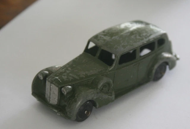 Dinky Toys - Packard - Miniature ancienne ( à restaurer )