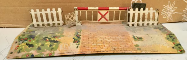 HORNBY demi passage à niveau métal échelle O RARE