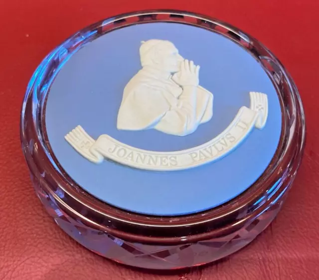 WEDGWOOD Jasperware   Pope John Paul II glass paperweight Limited Edition # 206