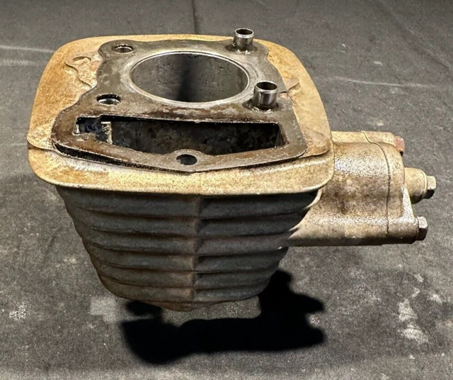 1986 Honda Atc 125 Atc125 Cylinder Jug 12100-Hb6-000