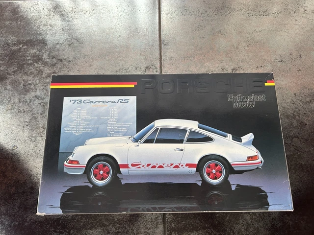 Kit Modèle Porsche 911 Carrera RS 1973 - Échelle 1/24 - Maquette